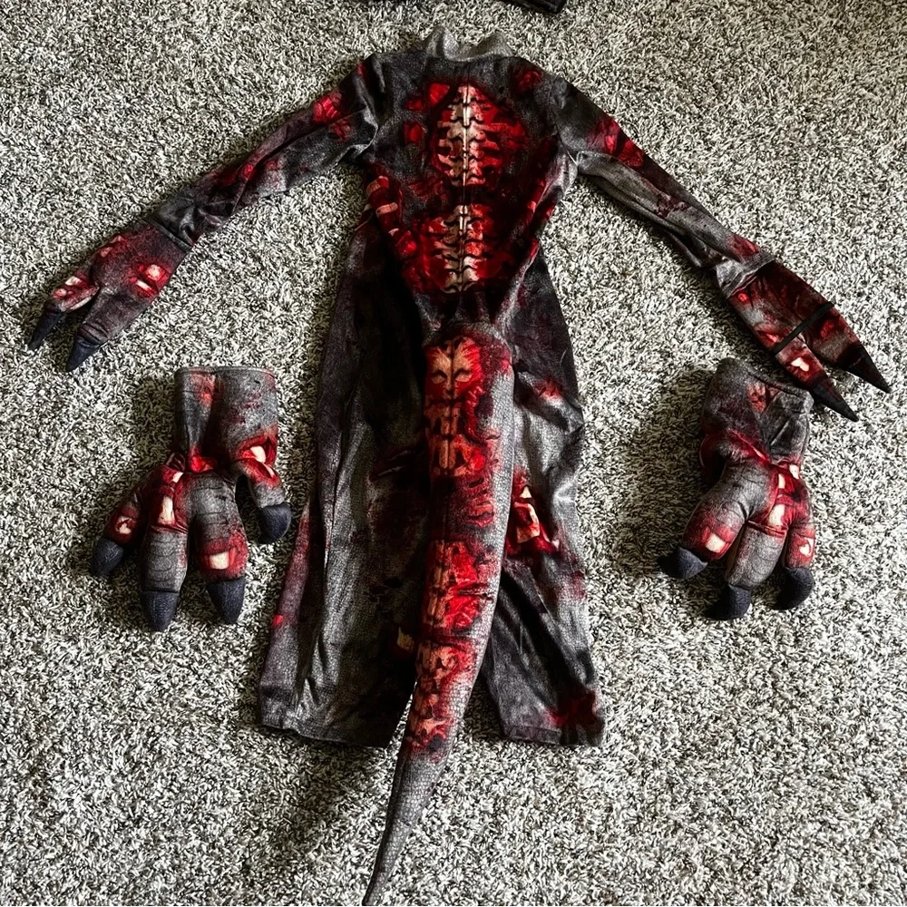 Kids Zombie Dinosaur Costume size 5/6